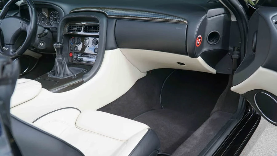 2000 Aston Martin DB7 Vantage - Image 12 of 17