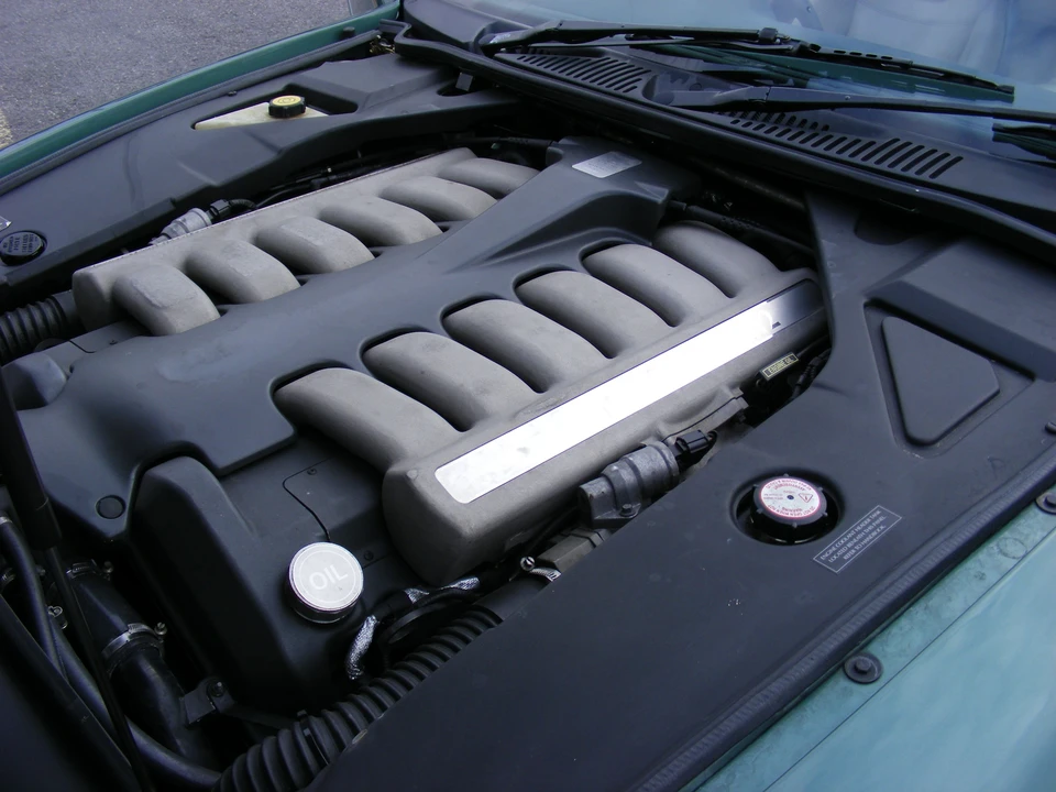 2000 Aston Martin DB7 Vantage - Image 2 of 3