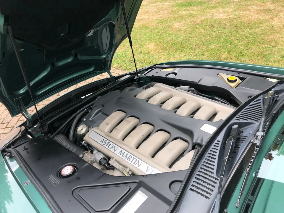 2000 Aston Martin DB7 Vantage - Image 9 of 22