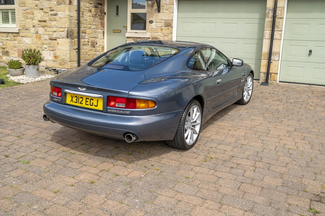 2000 Aston Martin DB7 Vantage - Image 12 of 31