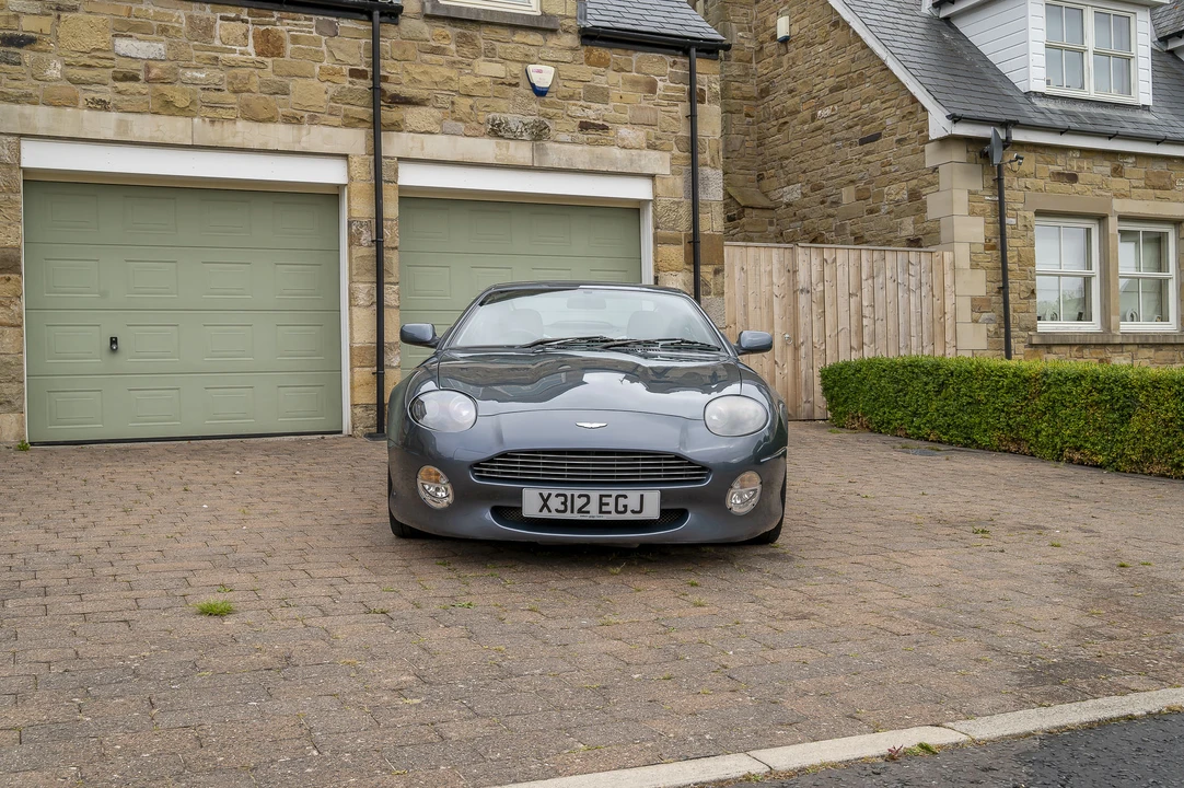 2000 Aston Martin DB7 Vantage - Image 2 of 31