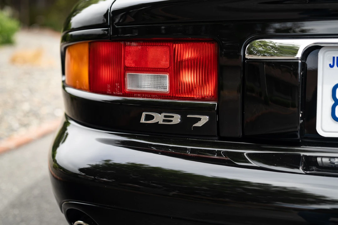 2000 Aston Martin DB7 Vantage - Image 2 of 31