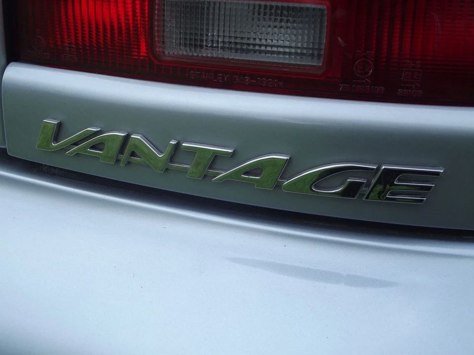 2000 Aston Martin DB7 Vantage - Image 5 of 9