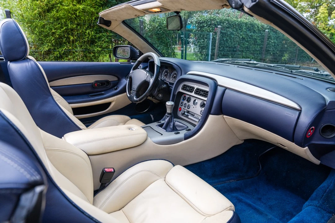 2000 Aston Martin DB7 Vantage - Image 17 of 30