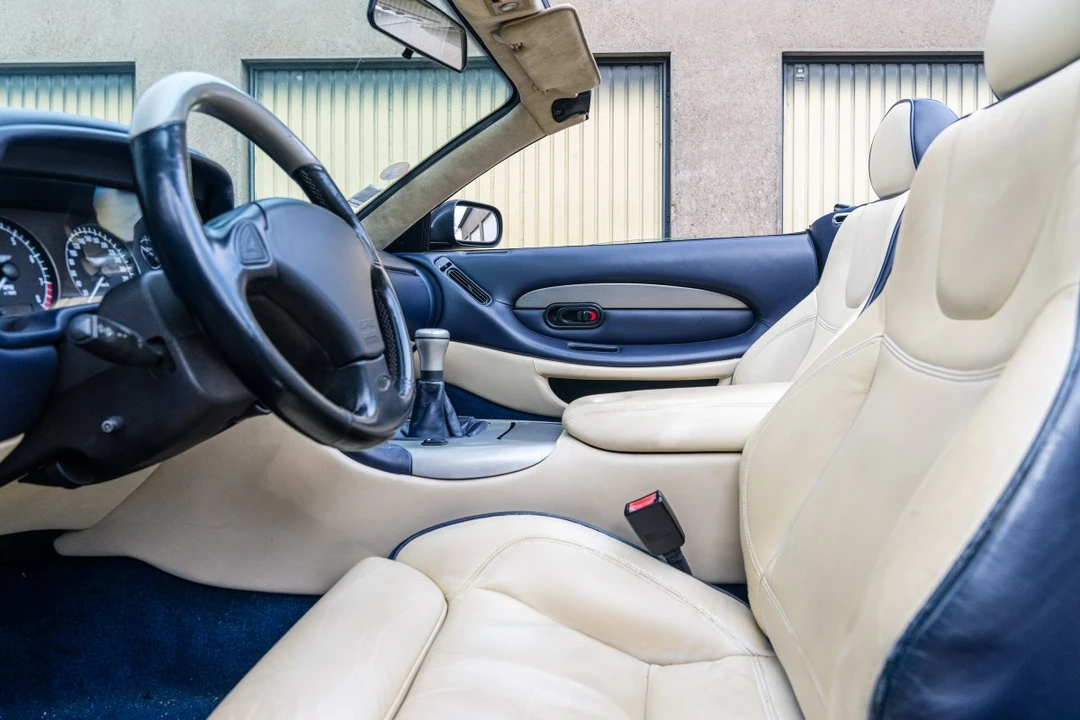 2000 Aston Martin DB7 Vantage - Image 19 of 30