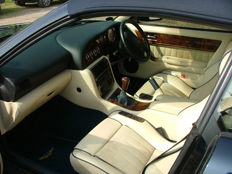 2000 Aston Martin Vantage (1993-2000) - Image 4 of 5