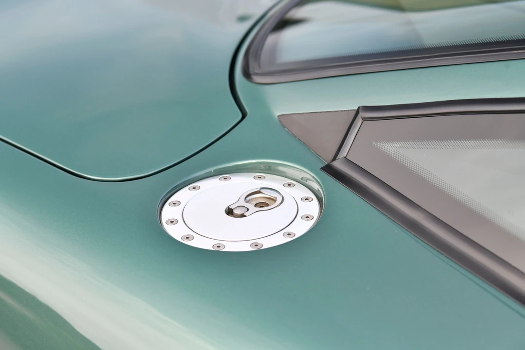 2000 Aston Martin Vantage (1993-2000) - Image 17 of 31