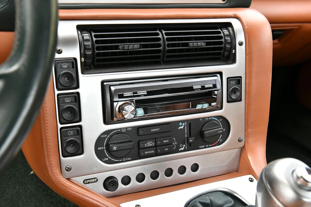 2000 Aston Martin Vantage (1993-2000) - Image 31 of 31