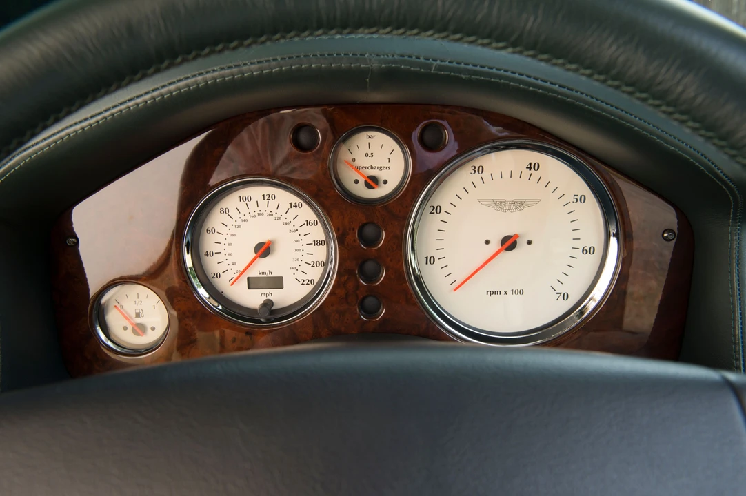2000 Aston Martin Vantage (1993-2000) - Image 30 of 31