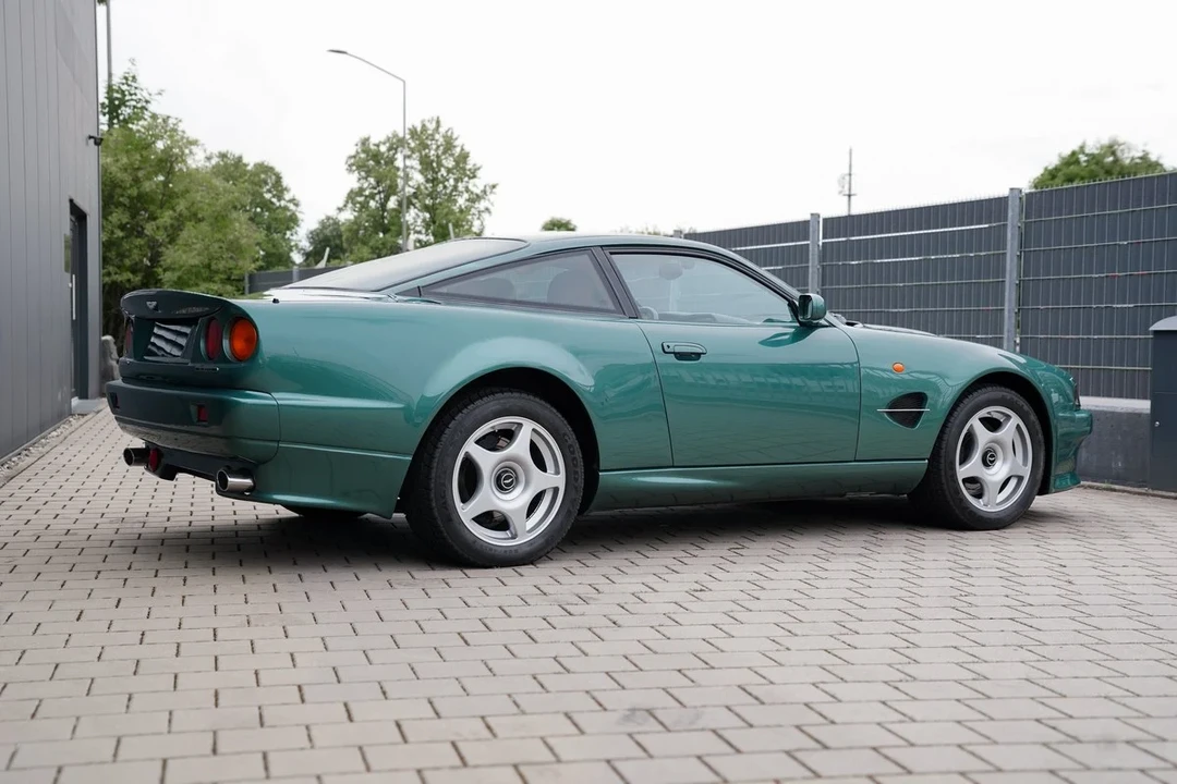 2000 Aston Martin Vantage - Image 19 of 31