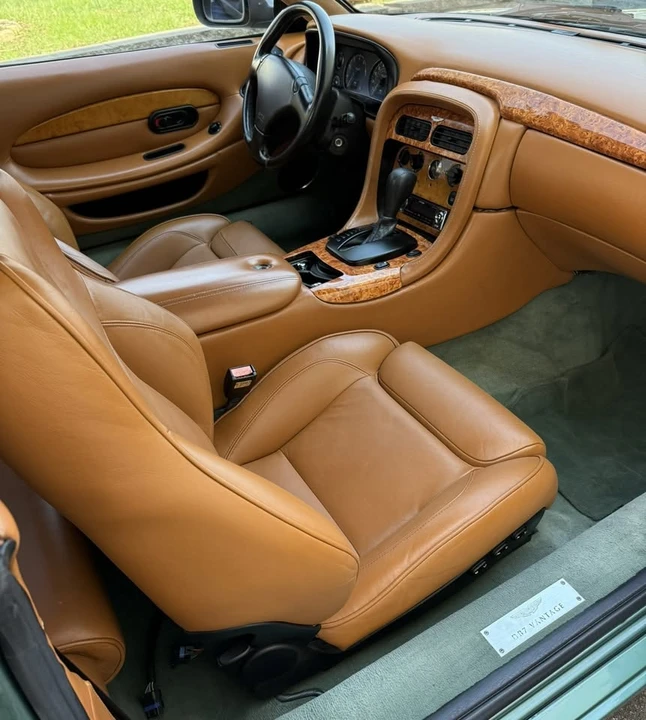 2000 Aston Martin Vantage - Image 17 of 19