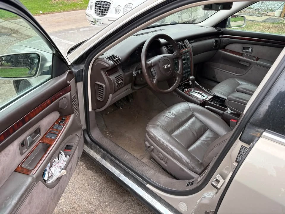2000 Audi D2 A8 - Image 3 of 12