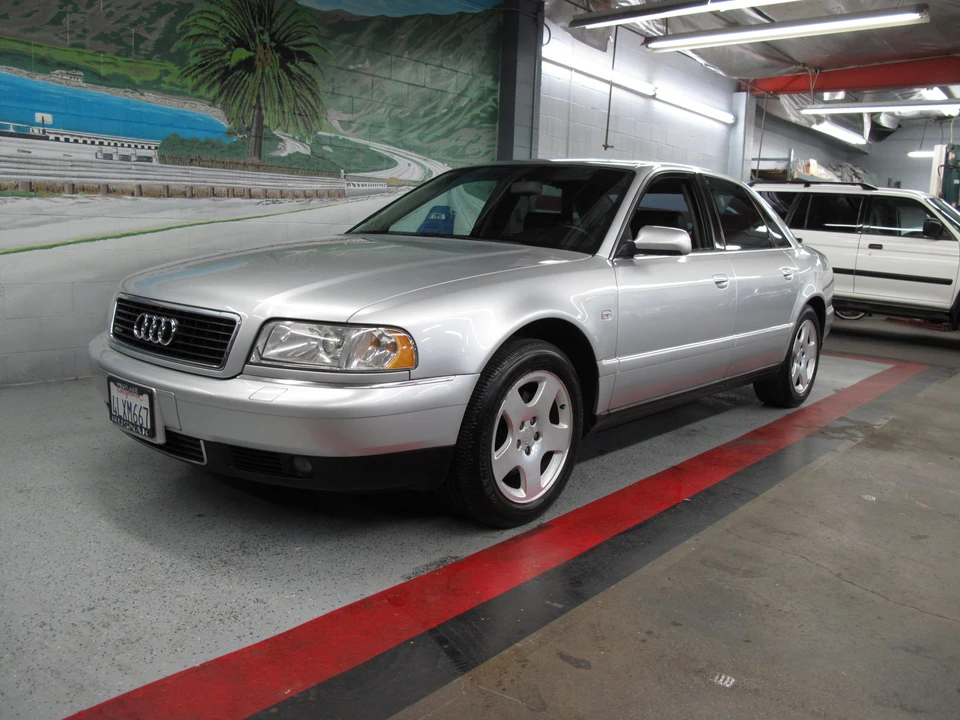 2000 Audi D2 A8 - Image 4 of 31