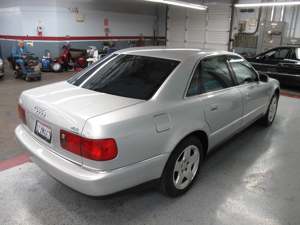 2000 Audi D2 A8 - Image 9 of 31
