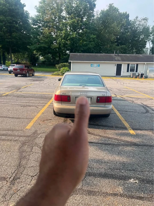 2000 Audi D2 A8 - Image 4 of 10