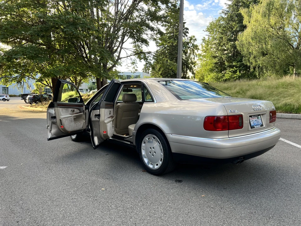 2000 Audi D2 A8 - Image 18 of 31