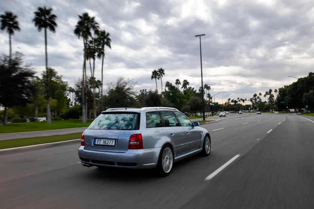 2000 Audi B5 RS4 Avant - Image 16 of 21