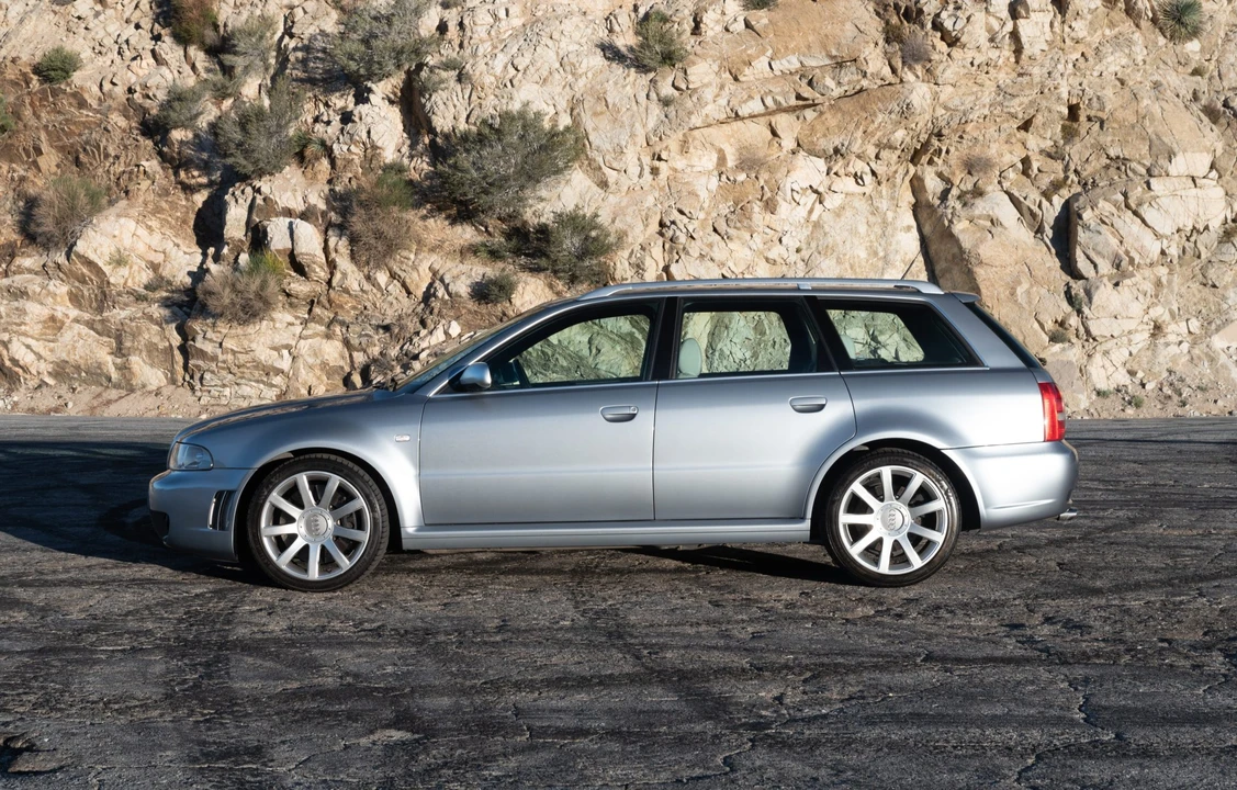 2000 Audi B5 RS4 Avant - Image 9 of 31