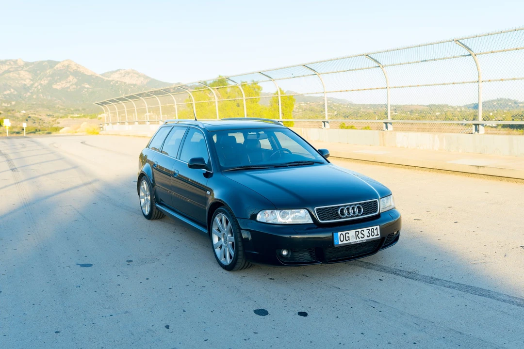 2000 Audi B5 RS4 Avant - Image 2 of 31