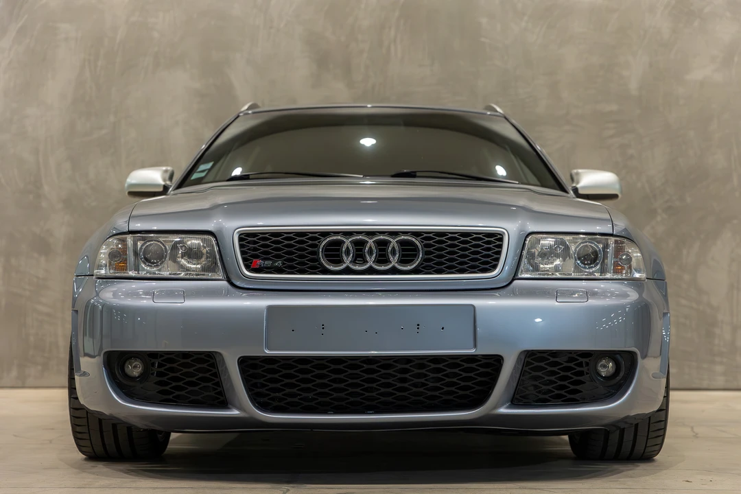 2000 Audi B5 RS4 Avant - Image 9 of 31