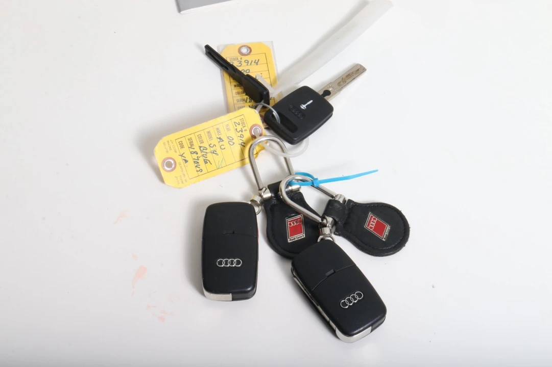 2000 Audi B5 S4 - Image 4 of 21