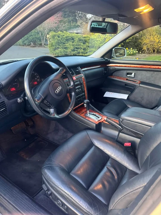 2000 Audi D2 A8 - Image 10 of 13