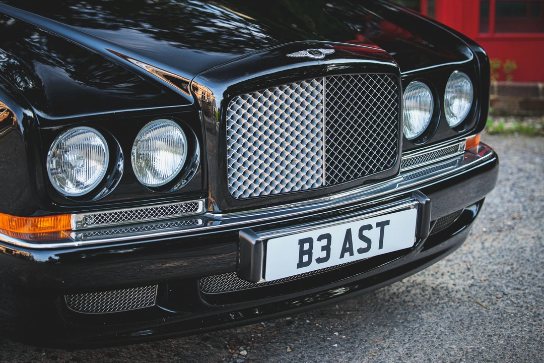 2000 Bentley Azure 1st Gen - Image 17 of 31