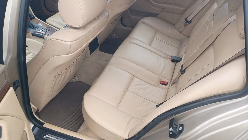 2000 BMW E39 540i - Image 7 of 12