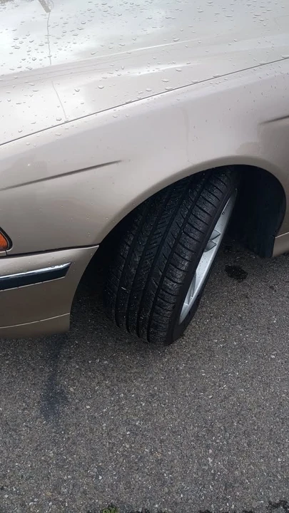 2000 BMW E39 540i - Image 5 of 12