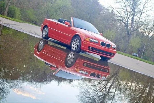 2000 BMW 3 Series 323Ci Convertible 2D
