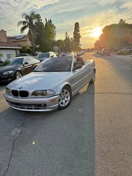 2000 BMW 3 Series 323i Convertible 2D