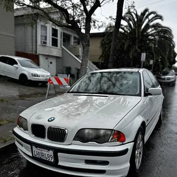 2000 BMW 3 Series 323i Sedan