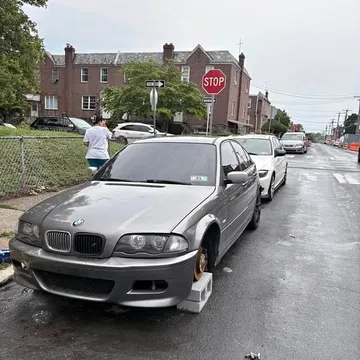 2000 BMW 3 Series 323i Sedan