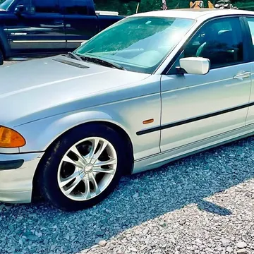 2000 BMW 3 Series 323i Sedan
