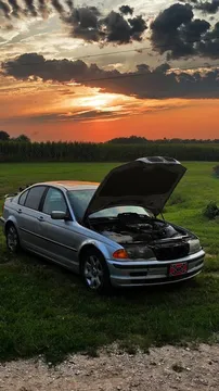 2000 BMW 3 Series 323i Sedan 4D