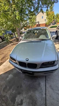 2000 BMW 3 Series 323i Sedan