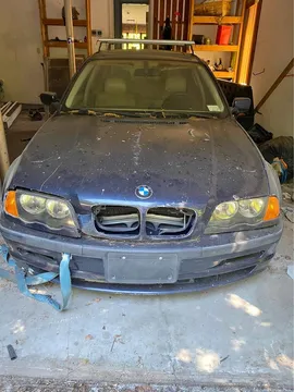 2000 BMW 3 Series 323i Sedan 4D