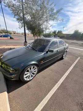2000 BMW 3 Series 323i Sedan 4D