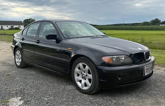 2000 BMW 3 Series 325i Sedan