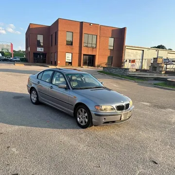 2000 BMW 3 Series 325xi Sedan 4D