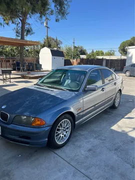 2000 BMW 3 Series 328i Sedan 4D