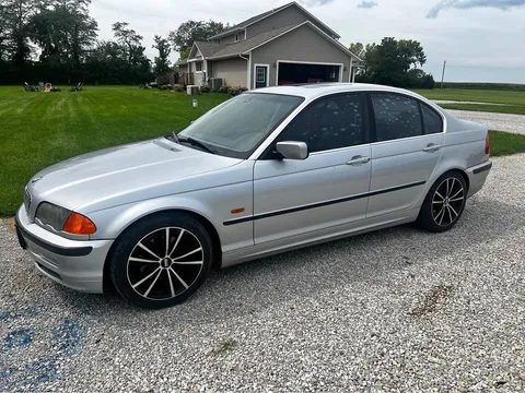 2000 BMW 3 Series 328i Sedan 4D