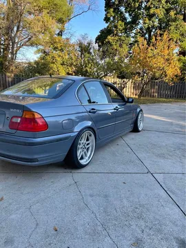2000 BMW 3 Series 328i Sedan 4D