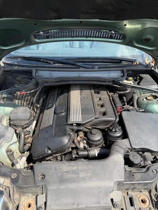2000 BMW E46 330i & 330Ci - Image 16 of 16
