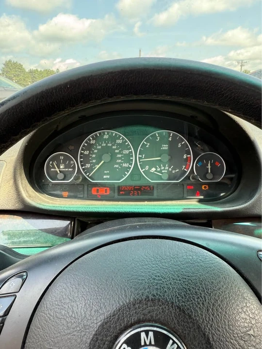 2000 BMW E46 330i & 330Ci - Image 14 of 16