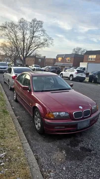 2000 BMW 323i Sedan