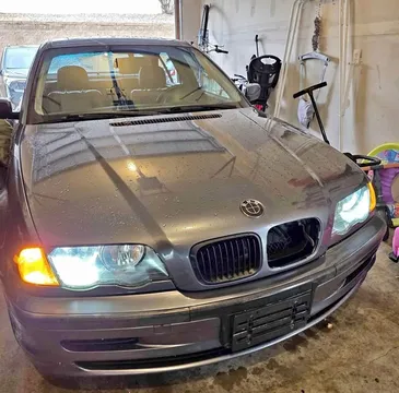 2000 BMW 3 Series 323i Sedan