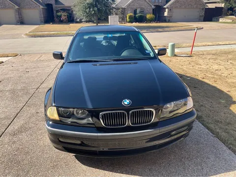 2000 BMW 328i Sedan