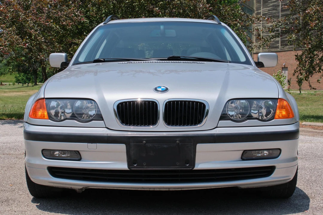 2000 BMW E46 3 Series - Image 2 of 31
