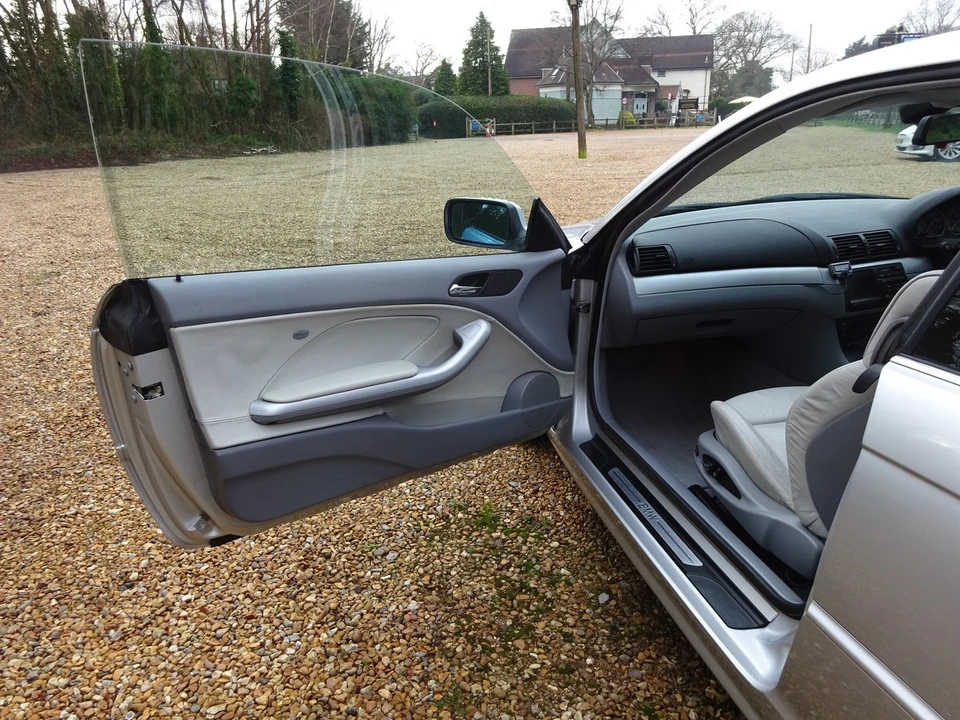 2000 BMW E46 330i & 330Ci - Image 17 of 30